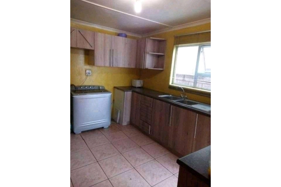 3 Bedroom Property for Sale in Soweto On Sea Eastern Cape